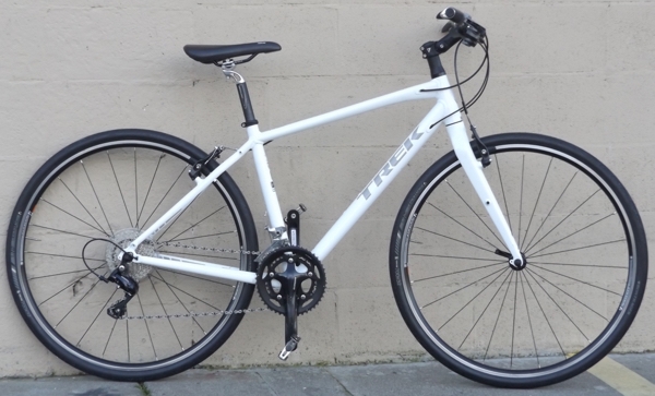 17.5" TREK FX 7.5 Aluminum Carbon Hybrid Bike ~5'5"-5'8"