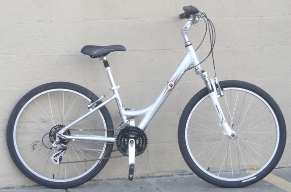 16" RALEIGH Venture 3.0 Aluminum Step Through Comfort Commuter Bike ~5'2"-5'6"