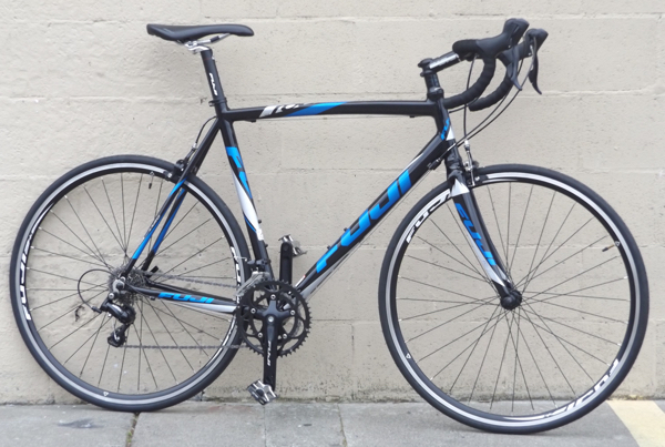 Fuji aluminum hot sale road bike