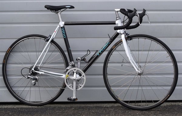 53cm TREK 2500 Aluminum Carbon Road Bike 5'5"-5'8"