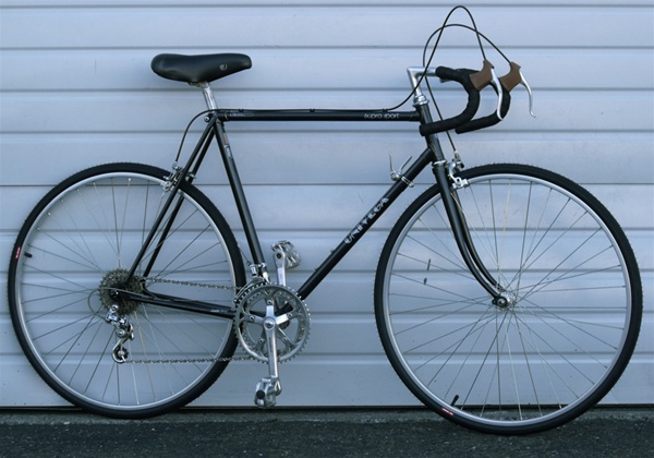 57cm Vintage Univega Triple Butted 12 Speed Road Bike 5'9"-6'0"