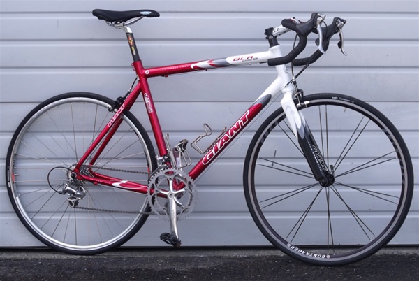 58cm Giant OCR 0 Elite Aluminum Carbon Road Bike 6'0"-6'3"