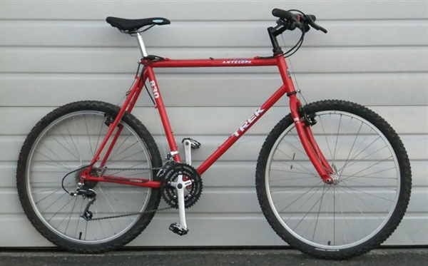 22" TREK 830 Antelope 21 Spd Rigid Mountain/Utility Bike 6'0" to 6'4".