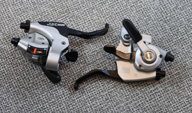 3 x 9 speed Shimano Deore XT ST-M750 trigger shifter/V-brake 3 x 9 speed Shimano Deore XT ST-M750 trigger shifter/V-brake