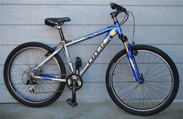 16" TREK 4300 Aluminum Hardtail Mountain Bike ~5'2"-5'6"
