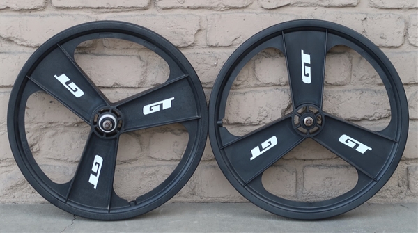 20" GT Fan Mags 3 spoke Old School BMX wheel set U.S.A.
