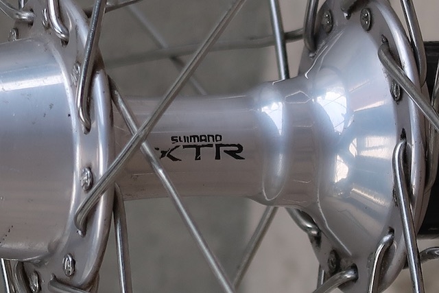 Amazon.com : Shimano XTR Trail Tubeless Mountain Bike