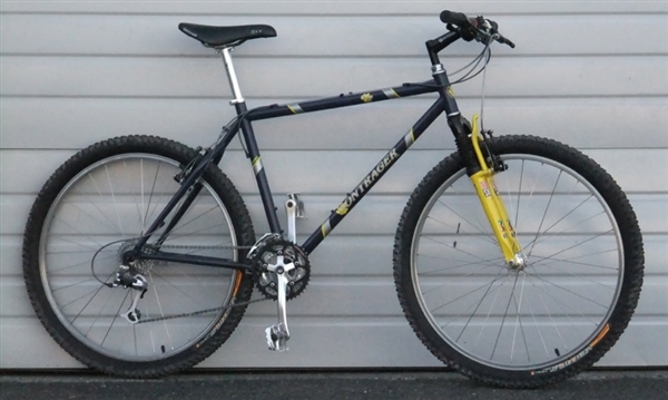 17" BONTRAGER Privateer Comp Hardtail Bike ~5'7"-5'10"