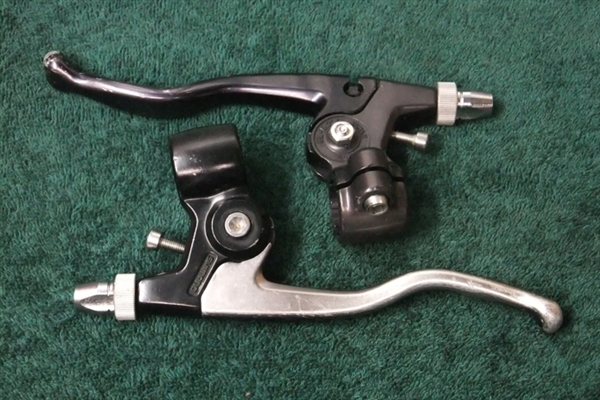 1st Gen SHIMANO Deore XT Cantilever Brake Levers BL-M700 Reach Adjustment Japan 1983 Vintage