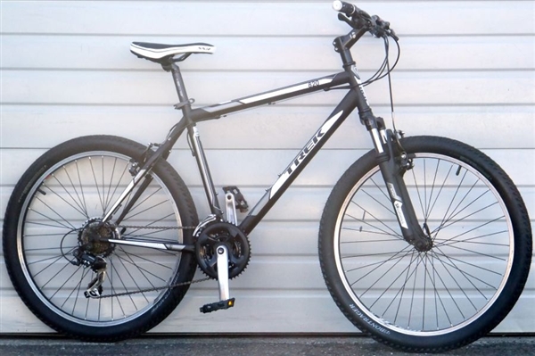 2011 trek 820