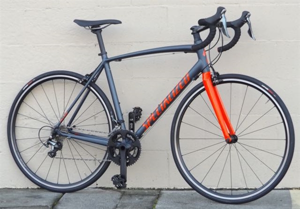 56cm SPECIALIZED Allez Elite 10 Speed Road Bike ~5'9"-6'0"