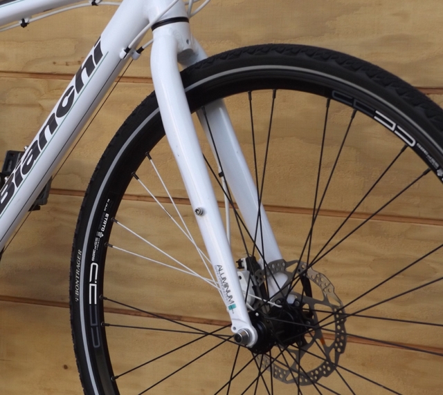 Bianchi ビアンキCamaleonte Sport 700 X 28C Bianchi Camaleonte 3 review | Cycling Weekly