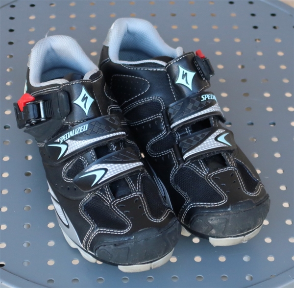 US 7/EU 37 Specialized Motodeva womens mountain shoes