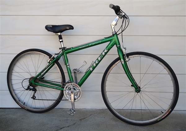 17.5” TREK 7500 Aluminum Deore LX Comfort Hybrid Utility Bike ~5’5”-5’8”