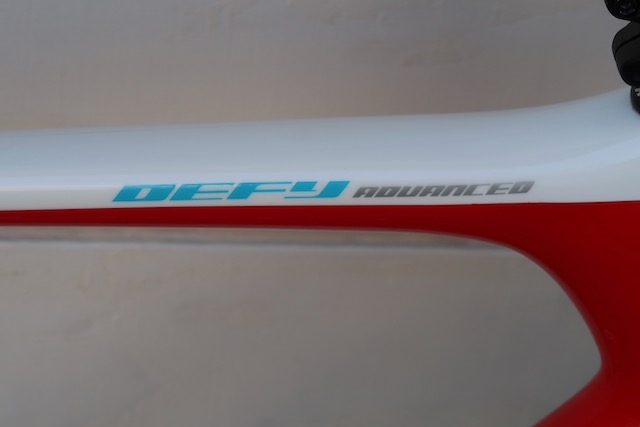 Medium/Large GIANT Defy Carbon Sram Red Force Disk Road Bike