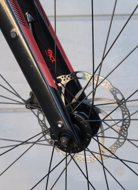 Medium SPECIALIZED Sirrus 3.0 Aluminum Hydro Disc Hybrid Medium SPECIALIZED Sirrus 3.0 Aluminum Hydro Disc Hybrid