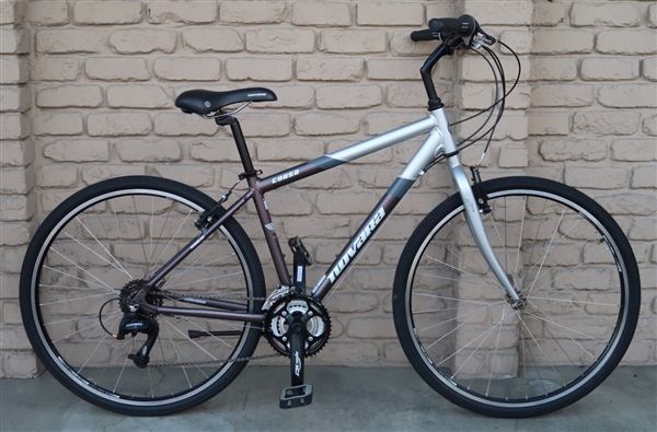 Medium Novarra Corsa 24 Speed Aluminum Commuter Utility Bike 5'6"-5'9"