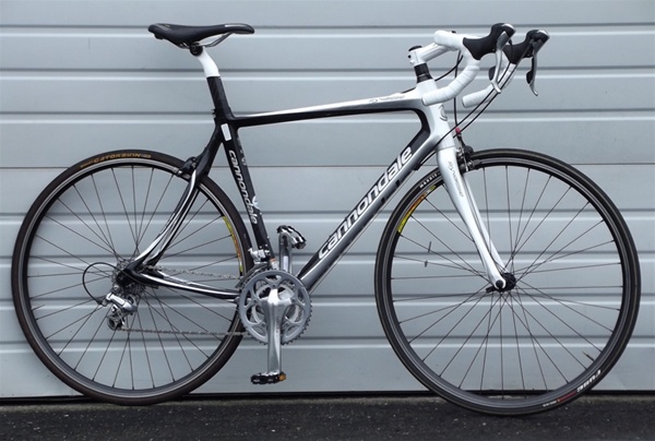 56cm Cannondale Synapse Full Carbon 10 Speed Compact Road Bike 5'9"-6'0"