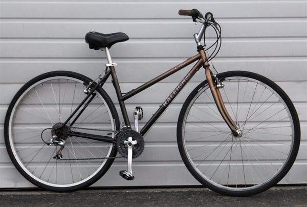 18" Raleigh C-40 Step Thru Chromoly Hybrid Road Utility Bike 5'4"-5'7"