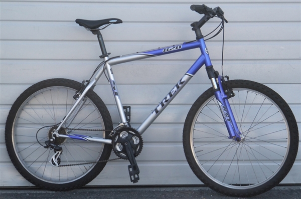 21" TREK 820 Front Suspension 21 Speed Mountain Bike ~6'0"-6'3"