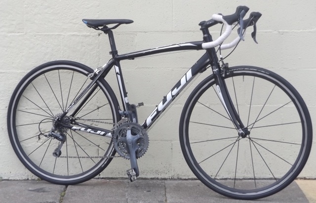 再入荷商品 FUJI 53cm Sportif ~5'5 Bike Road Shimano Carbon Aluminum 自転車本体
