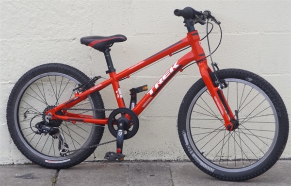 20" Wheel TREK Superfly 20 Aluminum 6 Speed Kids Bike ~Ages 5-9