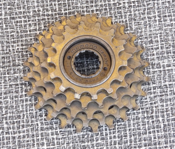 5 speed 14-24 Shimano freewheel gold Japan