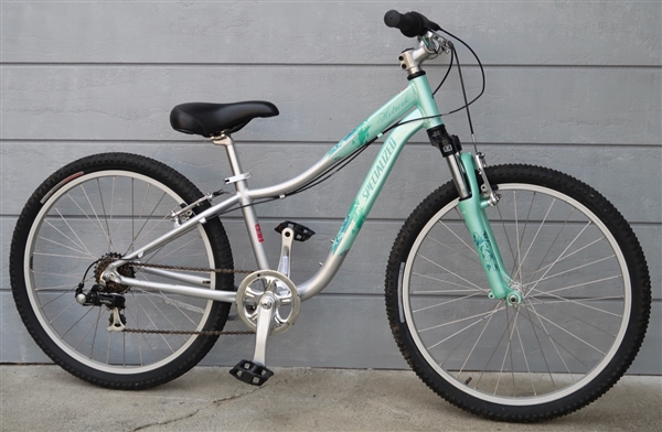 24" Wheel SPECIALIZED Hotrock 7-Speed Hardtail Mountain Bike ~4'9"-5'0"