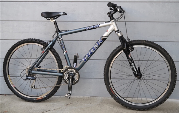 Medium TREK 6700 Aluminum 27 Speed Hardtail Mountain Bike Made-In-USA ~5'5"-5'8"