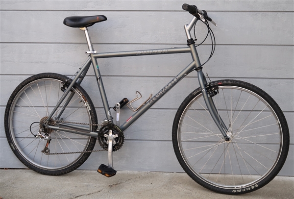 20.5" SPECIALIZED Rockhopper City Commuter Utility Bike ~5'10"-6'1"