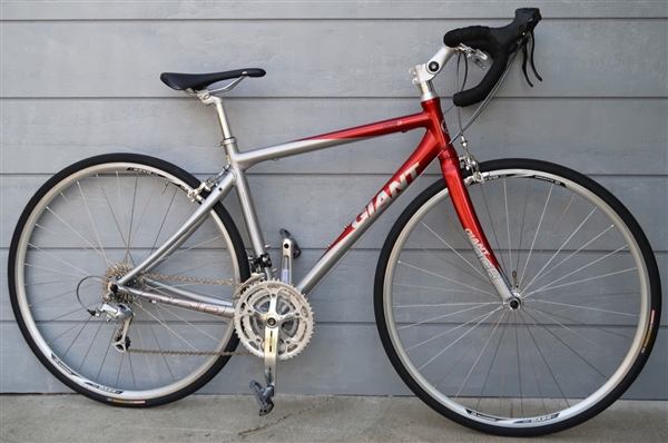 Small GIANT OCR 3 Aluminum/Carbon Road Bike ~5'3"-5'6"