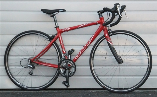 Small GIANT OCR 3 Aluminum Carbon Triple Road Bike ~5'3"-5'6"