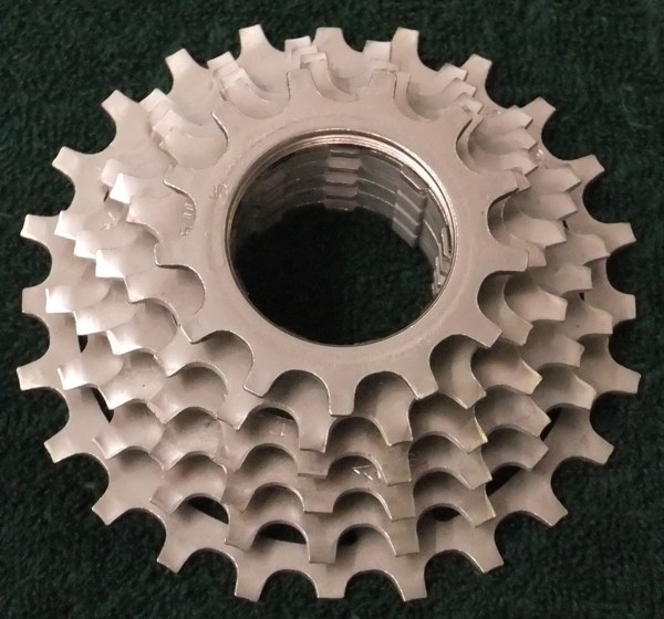 Keep as atemplate NOS 6 Speed 13-24 Shimano 600EX Uniglide CS-6207