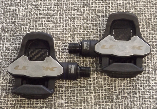 Look Keo Blade carbon clipless road pedals Cr-MO spindle 9/16