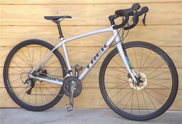 52cm TREK Domane ALR 4 Aluminum Carbon Hydro Disc Endurance Road Bike ~5'5"-5'8"