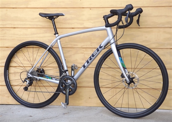 56cm TREK Domane ALR 4 Aluminum Carbon Hydro Disc Endurance Road Bike ~5'9"-6'0"