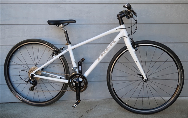 15" TREK FX 7.5 Aluminum Carbon Hybrid Utility Bike ~5'2"-5'5"
