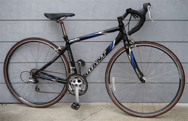 Small Giant OCR3 aluminum carbon Shimano road bike 5'2"-5'5"