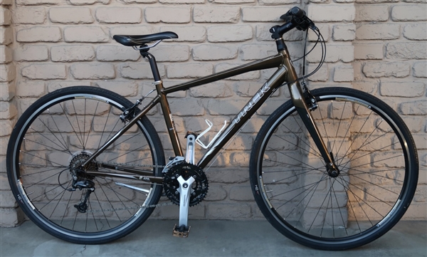 17.5" TREK FX 7.4 Aluminum Carbon Commuter Hybrid Bike ~5'5"-5'8"