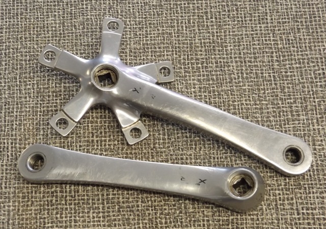 175mm x 110/74 bcd Shimano XTR FC-M900 triple crank arms JIS