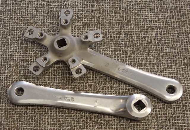 175mm x 110/74 bcd Shimano Deore XT FC-M730 triple crank