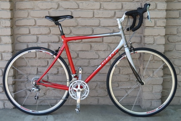 Large Giant OCR2 27 Shimano 105 27 speed road bike 6'0-6'3"