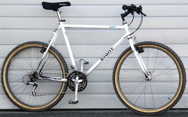 21" Vintage GIANT Kashmir Full Suntour XC Rigid Mountain Bike 5'11"-6'2"