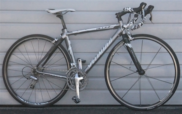 52cm SPECIALIZED Allez Epic Carbon/Aluminum Road Bike ~5'5"-5'9"