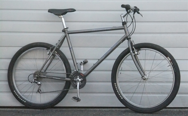 20" Specialized Rock Hopper 21 Speed All Terrain Bike 5'9"-6'0"