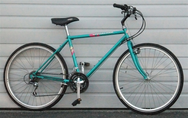 17" Specialized Hardrock 18 Speed Mountain/Utility Bike 4'11"-5'2"