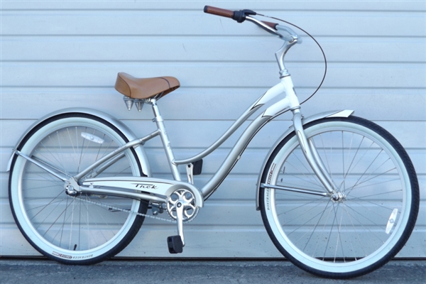 16" TREK Cruiserline 3 Speed Cruiser Bike ~5'4"-5'8"