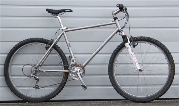 18" MARIN Palisades Trail 21 Speed Mountain Bike ~5'8"-5'11"