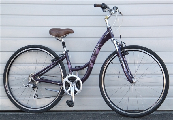 14" TREK 7200 WSD 24 Speed Step Through Aluminum Comfort/Commuter Bike ~4'11"-5'3"