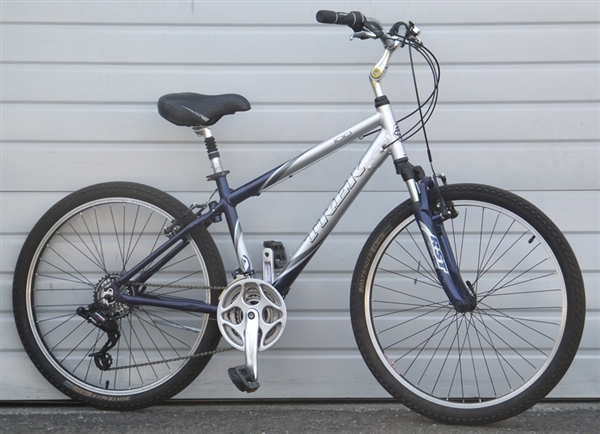 14" TREK Navigator 100 Aluminum Comfort Utility Bike 5'3"-5'7"